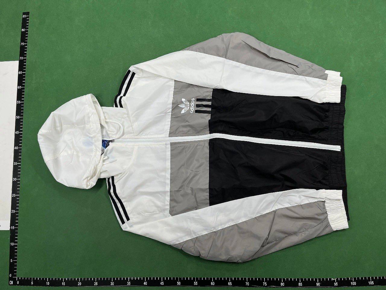 PARAVIENTOS ADIDAS