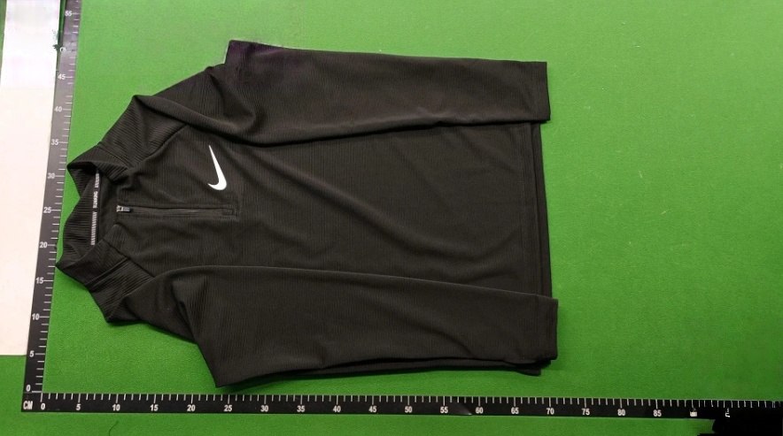 Nike Sportswear - 4