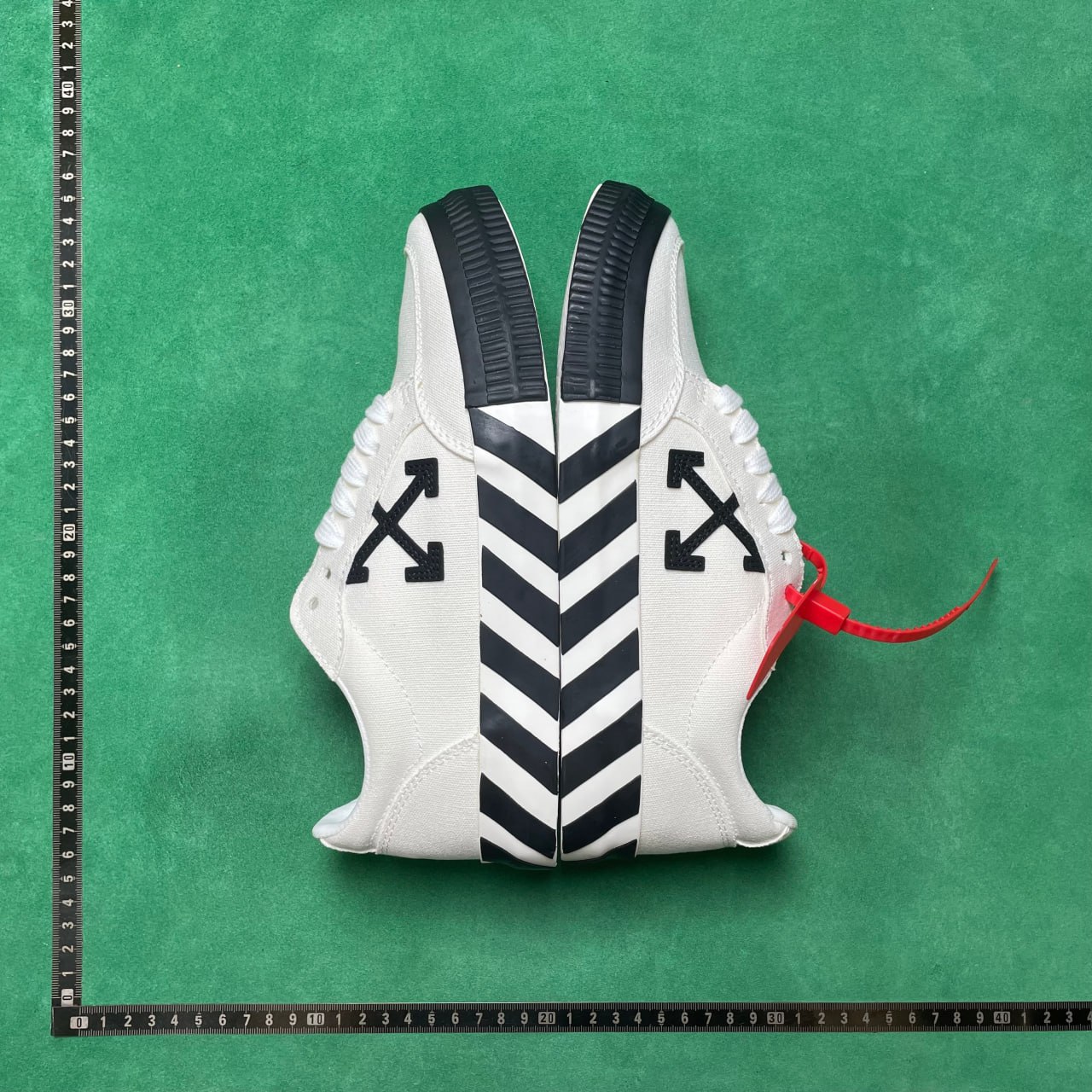 OFF-WHITE Vulcanized - 3