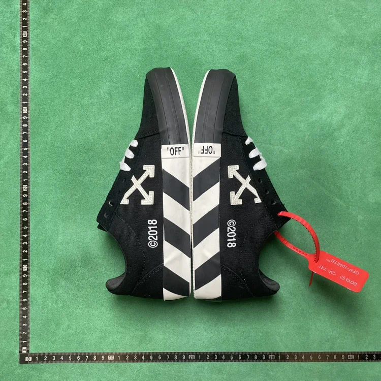 OFF-WHITE Vulcanized - 5