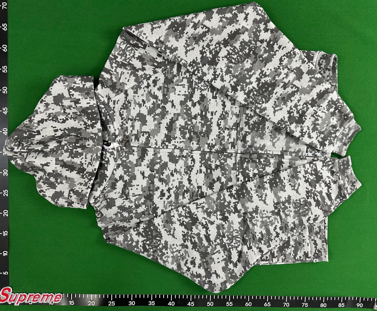 Mertra Hoodie - 2