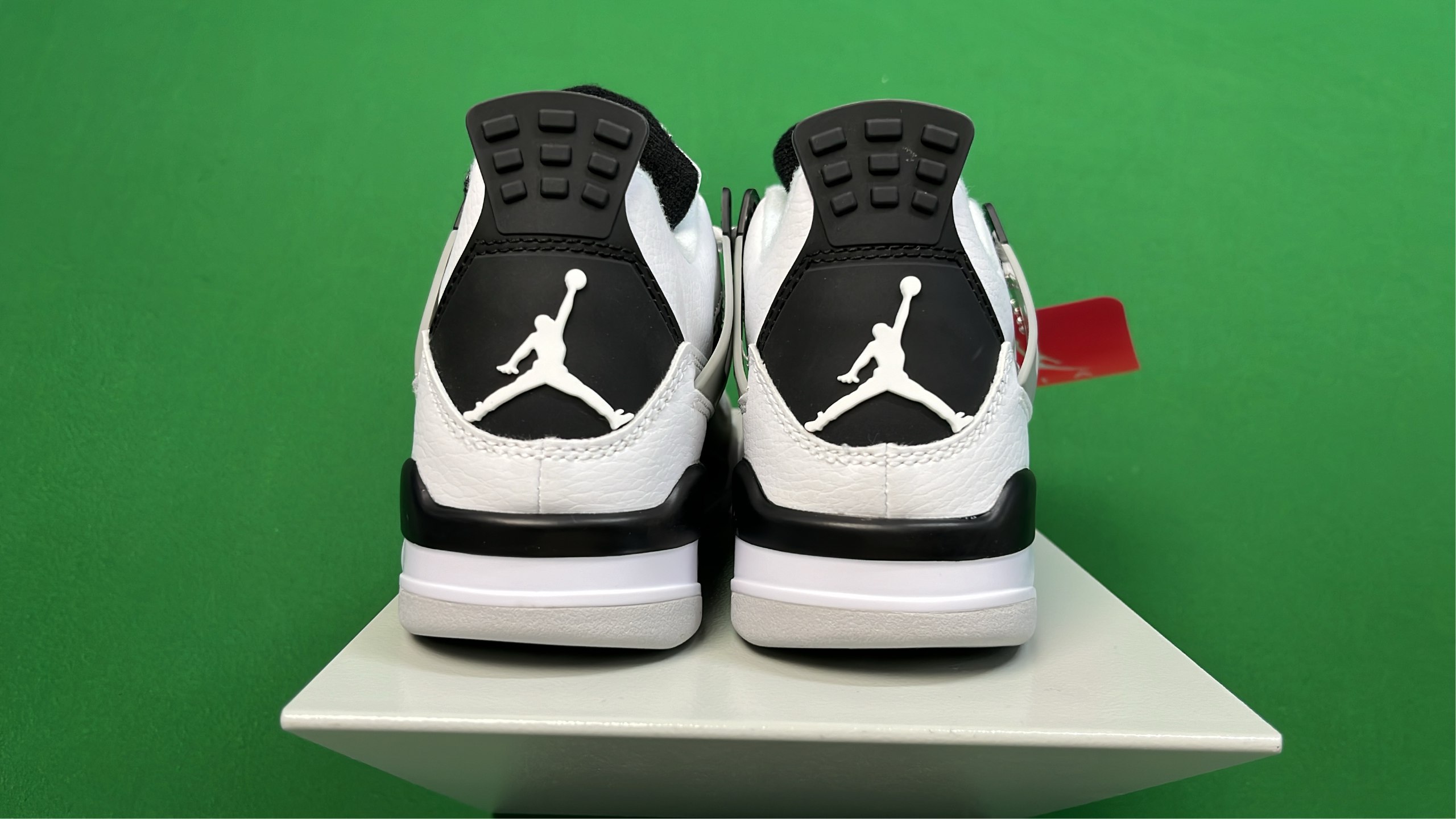 Air Jordan 4 Retro Sneakers - 3