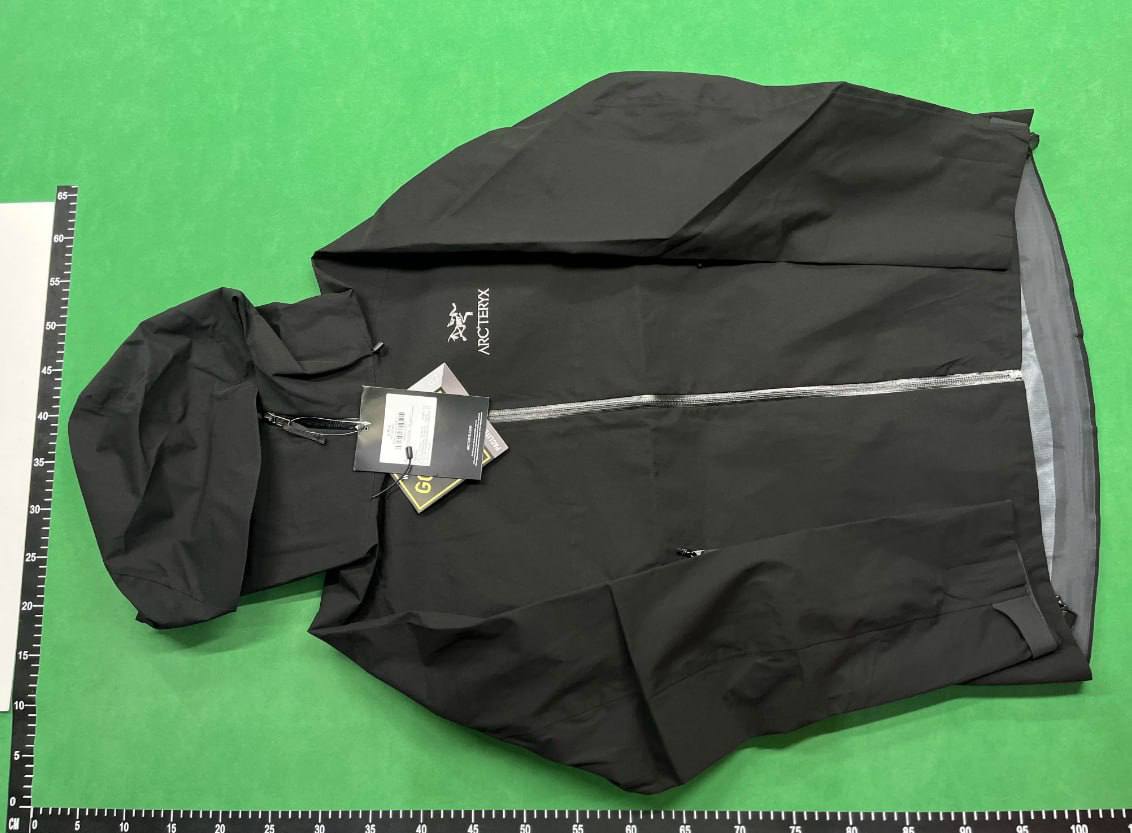 ARC’TERYX Jacket - 3