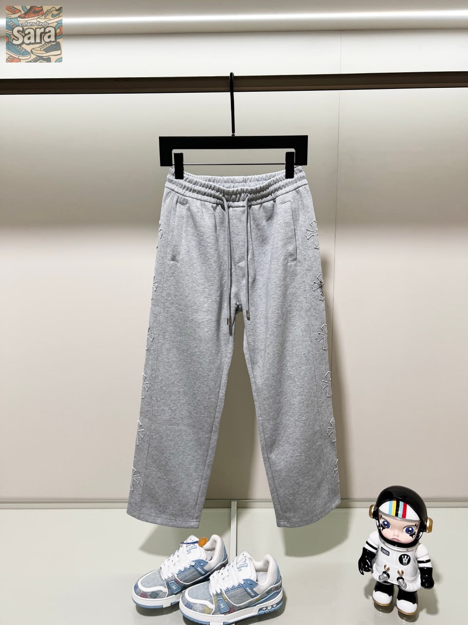 LV/ balenciaga - 2