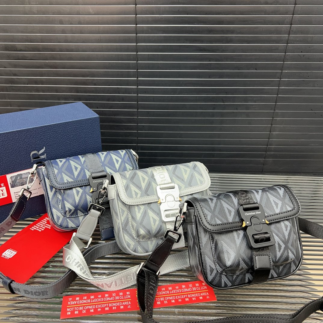Dior crossbody bag - 2