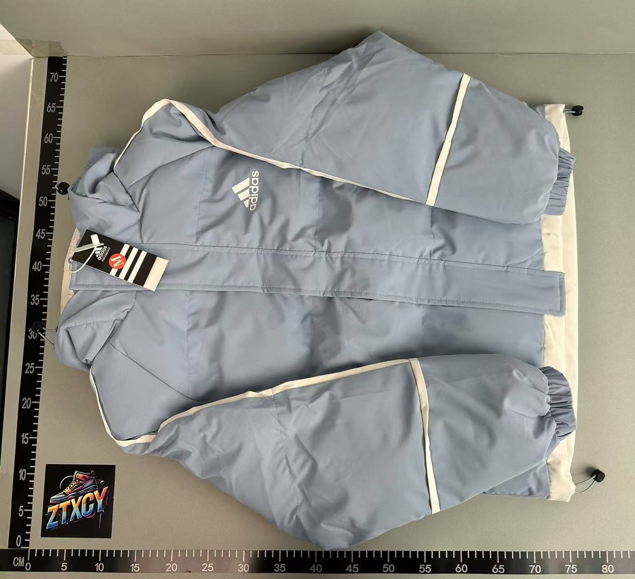 Adidas Puffer - 5