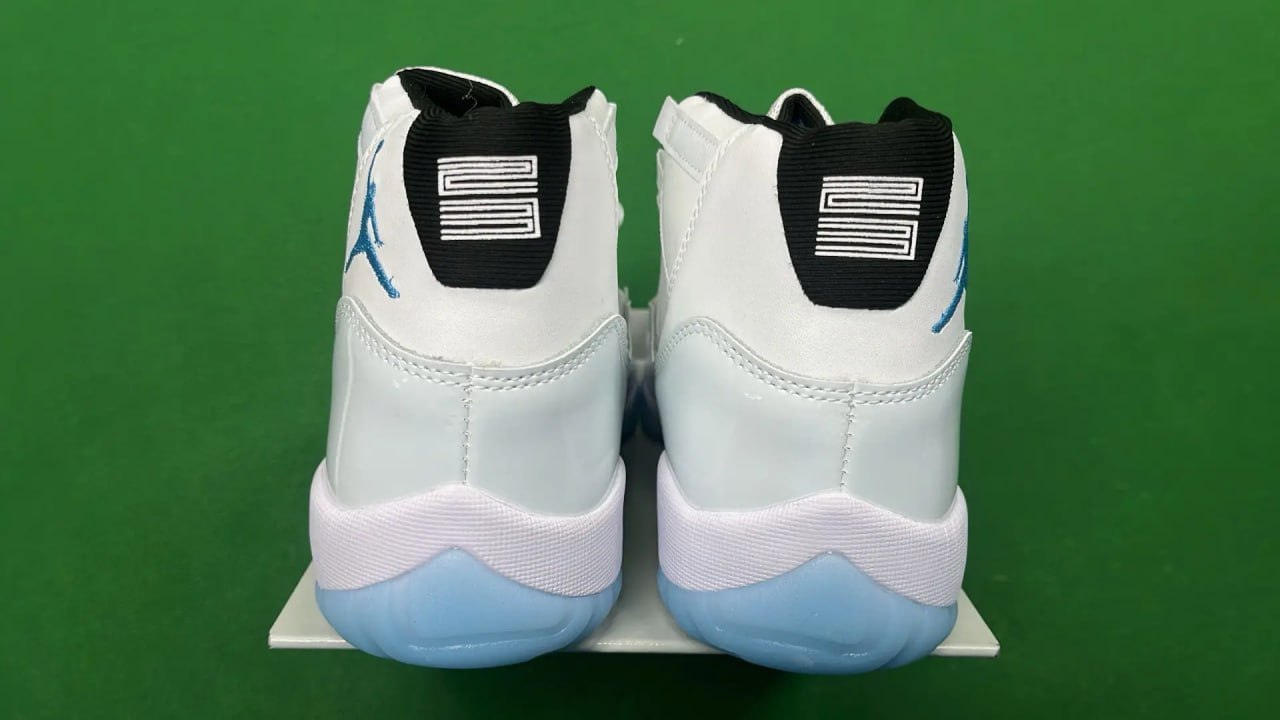 air Jordan 11 - 3