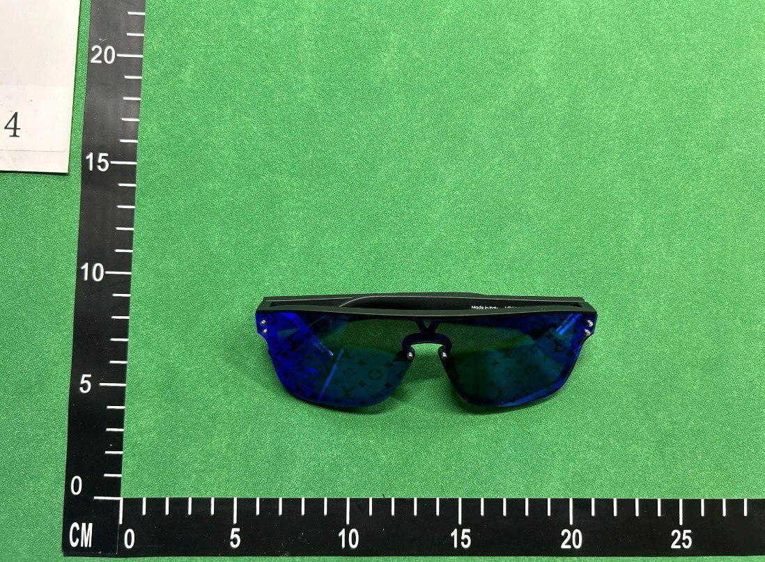LV High-Quality Sunglasses - 4