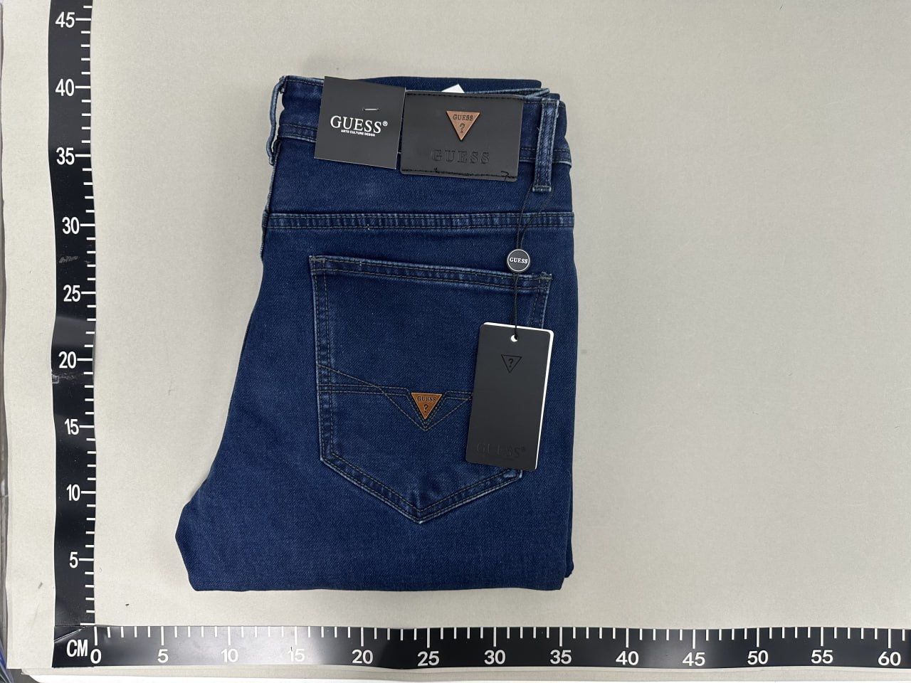 Guess Jeans - 4